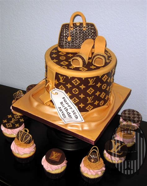 happy birthday Louis Vuitton cake